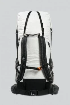 Hyperlite Mountain Gear 4400 Windrider Pack -Sackundpack Laden 4400 wr white back