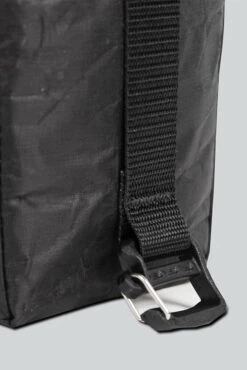 Hyperlite Mountain Gear Shoulder Pocket 11 Hyperlite Mountain Gear Shoulder Pocket -Sackundpack Laden ShoulderPocket BACK DETAIL